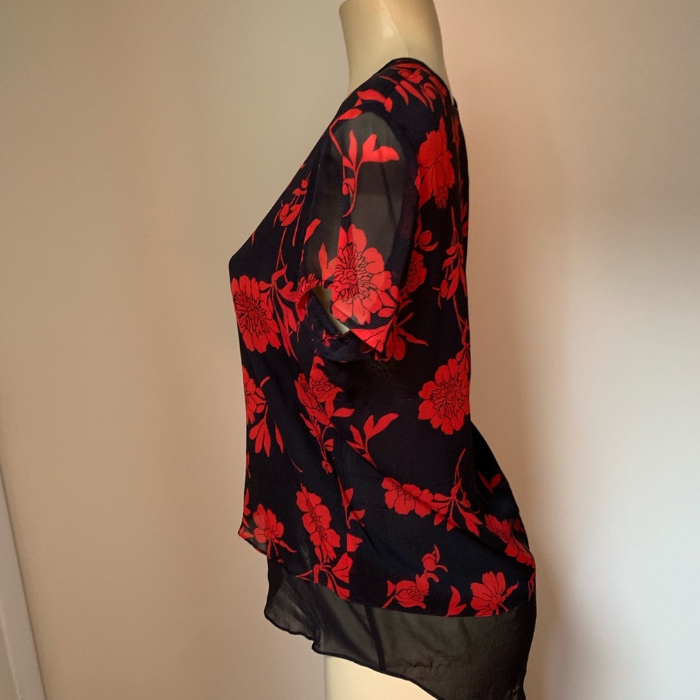 Blouse - Picture 2 of 4